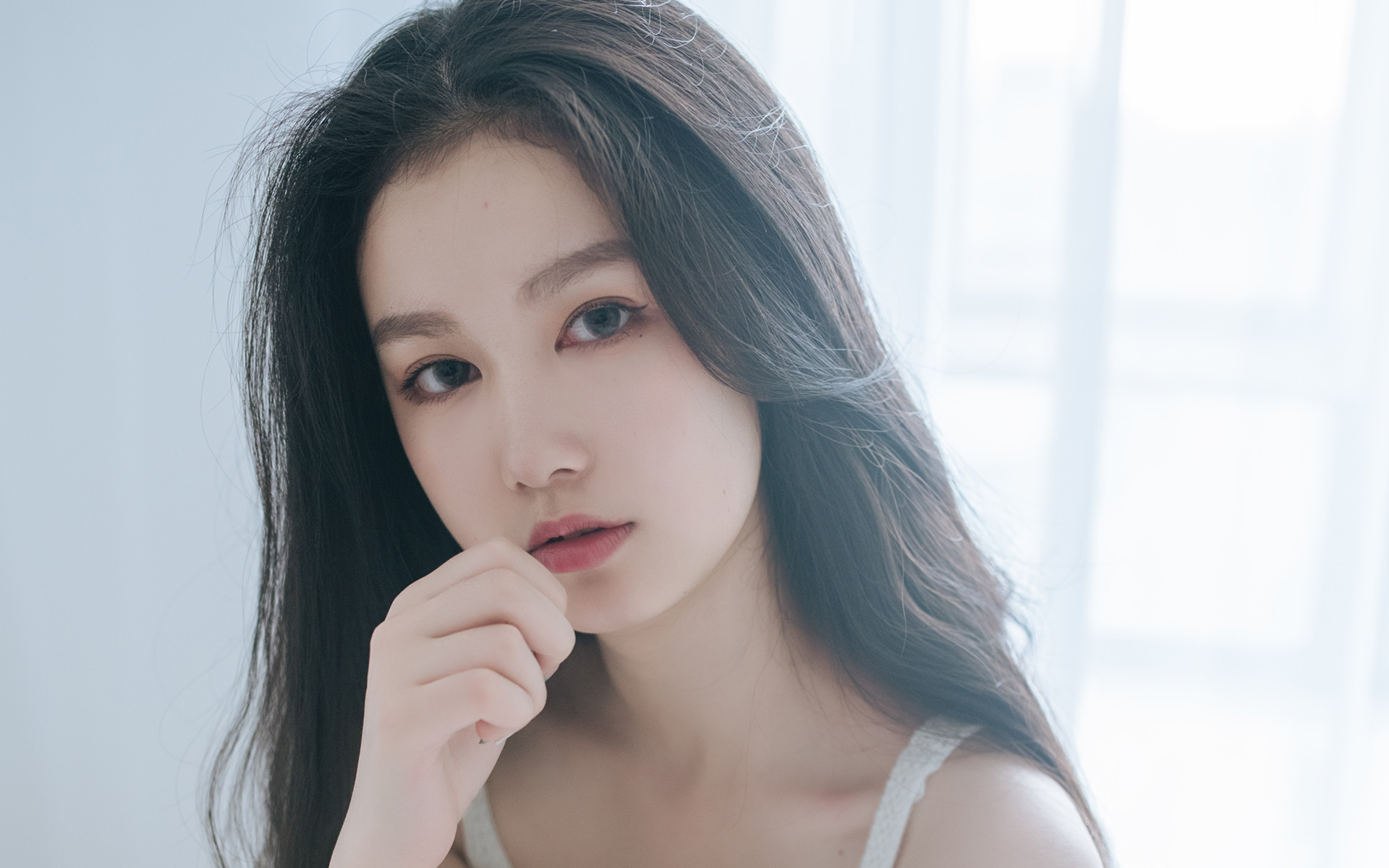 性感壁纸_性感肌肉男壁纸_安以轩性感壁纸