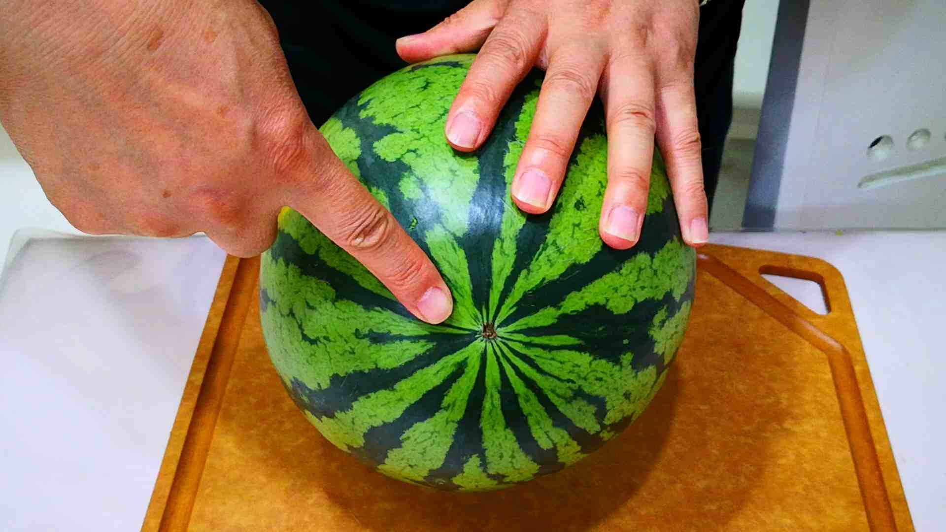 幼儿手指游戏大全_幼儿手指游戏大西瓜_幼儿手指游戏小班一个手指点点