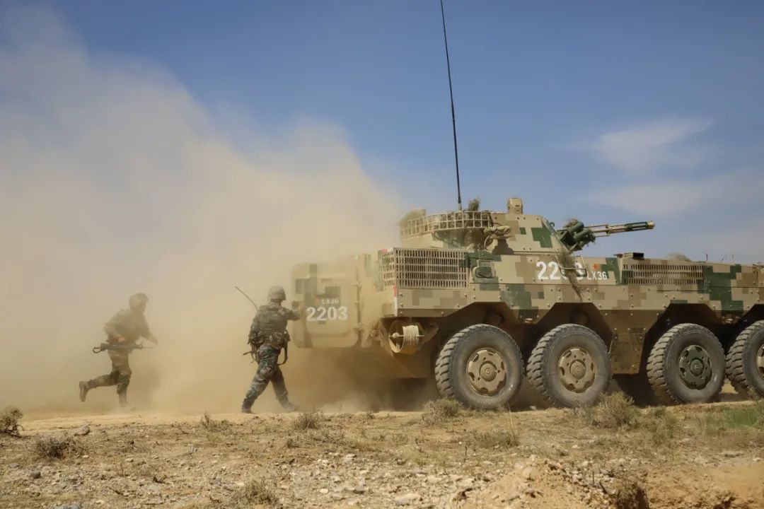 羽月希作品步兵封面_步兵封面_立花里子步兵封面