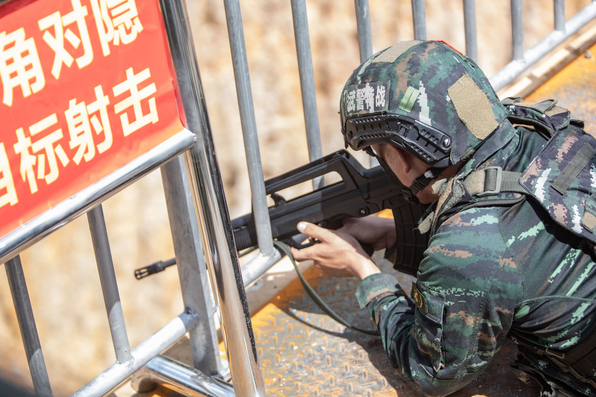 反恐精英武器大全最新_精英反恐大全武器介绍_反恐精英v5武器大全