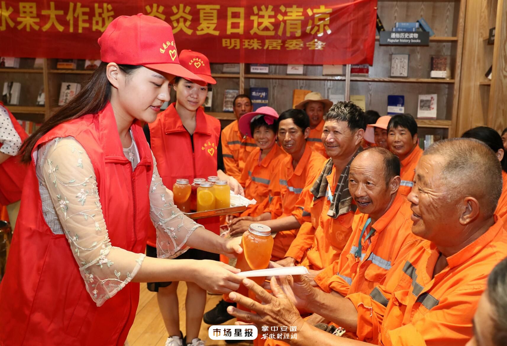 挑战冰桶的中国慈善家_挑战冰桶图片_冰桶挑战