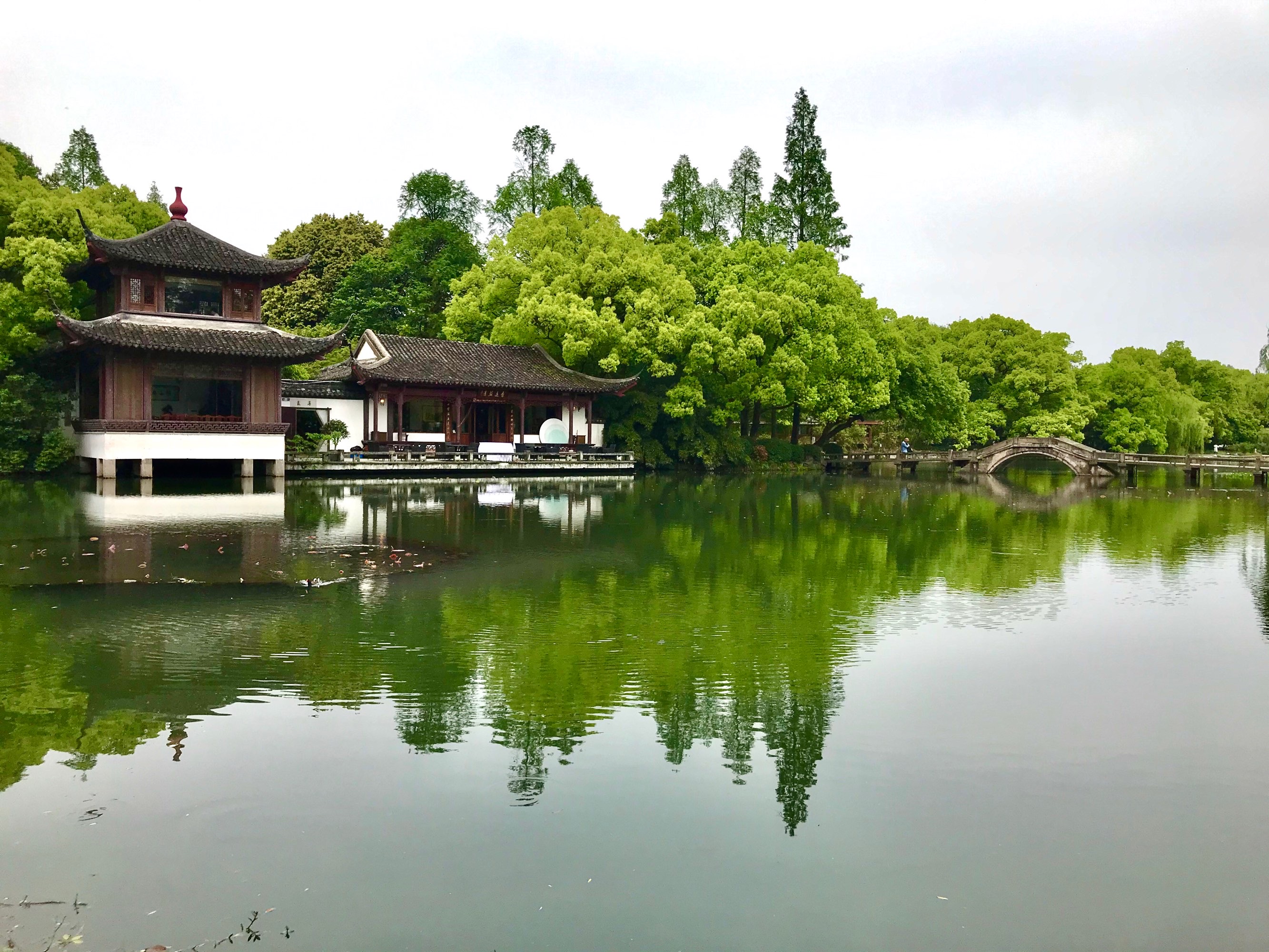 春天去杭州欣赏西湖十景更适合游览_杭州西湖最值得玩的景点_春天去杭州西湖哪个景点好