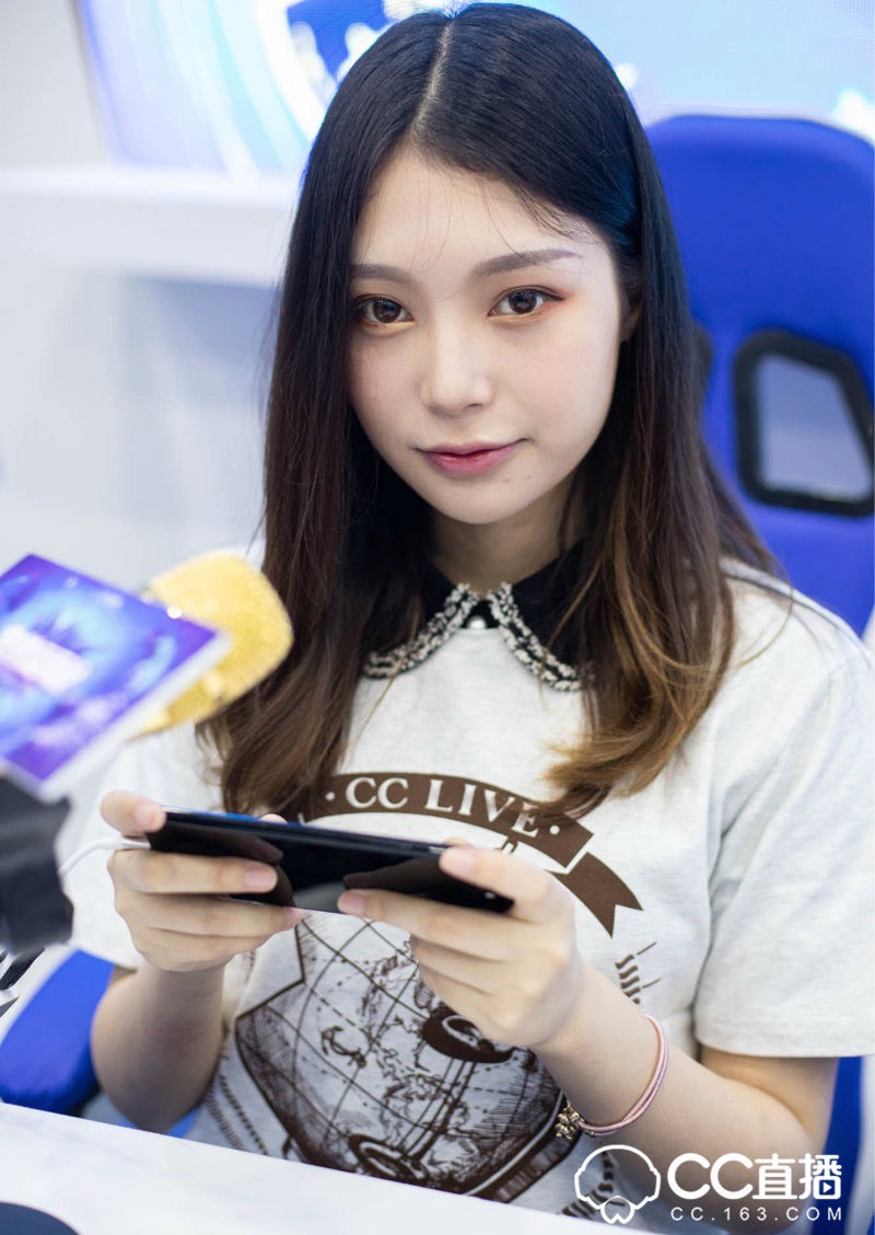 女流直播时间_女流直播间_女流在哪直播