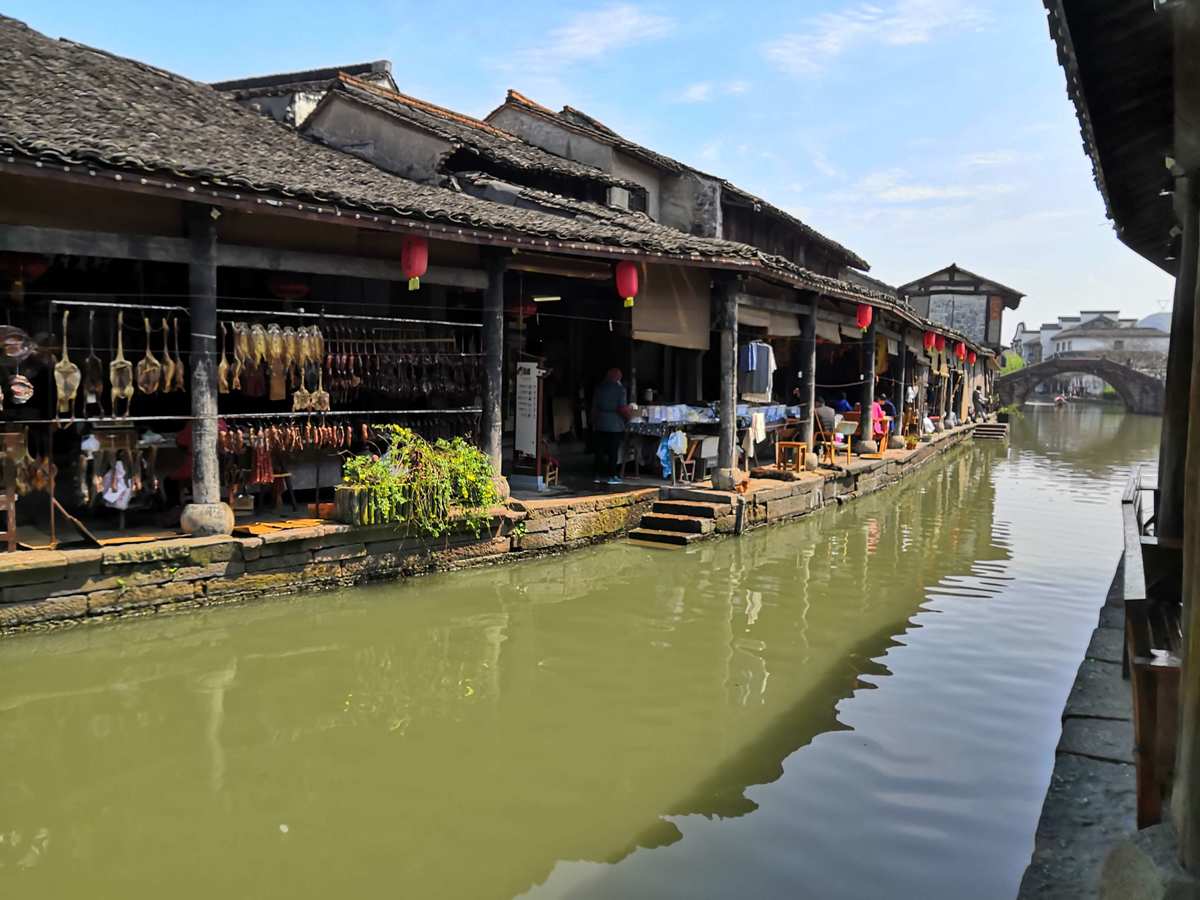 古镇探秘游戏_旅游古镇游戏_行走古镇手机游戏