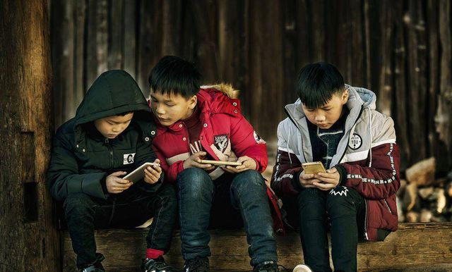控制手机游戏孩子能玩吗_控制孩子手机游戏_智能手机如何控制孩子玩游戏
