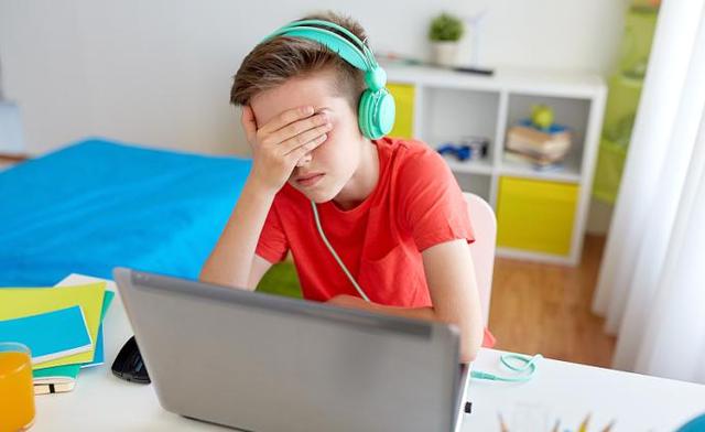 智能手机如何控制孩子玩游戏_控制手机游戏孩子能玩吗_控制孩子手机游戏