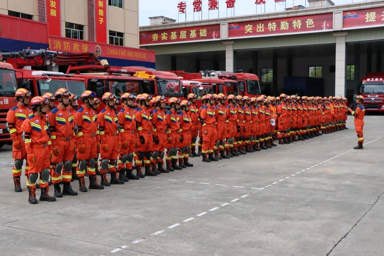 回忆那些回忆_回忆同学情谊的歌曲_亿千万的回忆